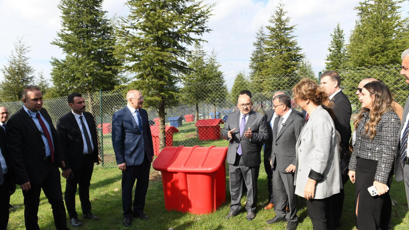 ALTIEYLÜL’DEN CAN DOSTLARA SICAK YUVA